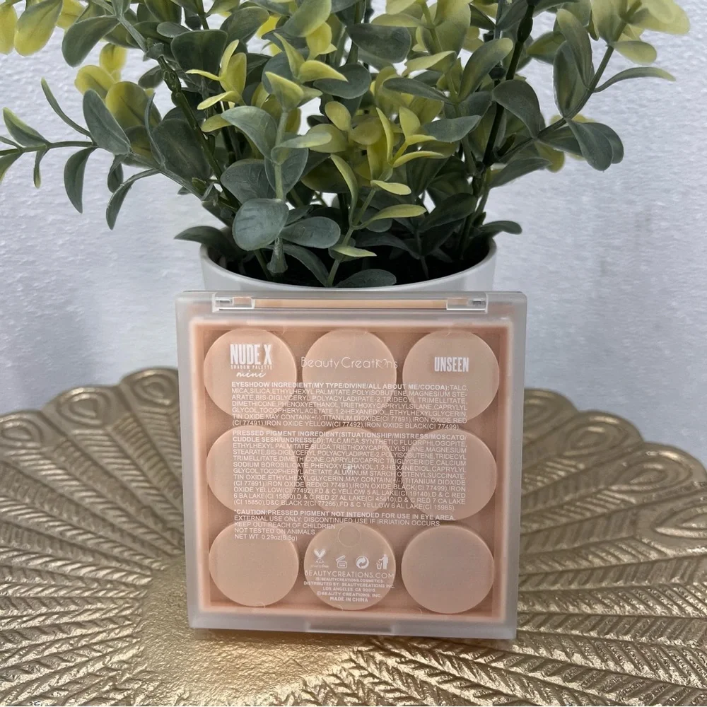 Beauty Creations NUDEX COLLECTION‎ Eyeshadow Palette (UNSEEN MINI)